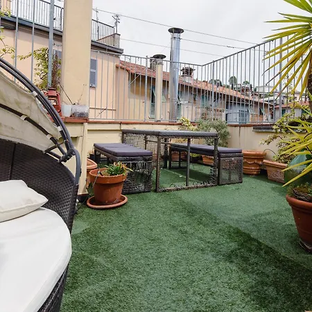 Apartment Attico Dei Poeti *