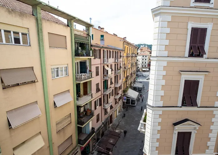 Attico Dei Poeti